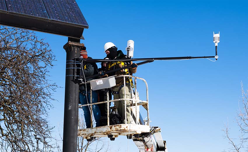 CROCUS team members work on the Humboldt Park location